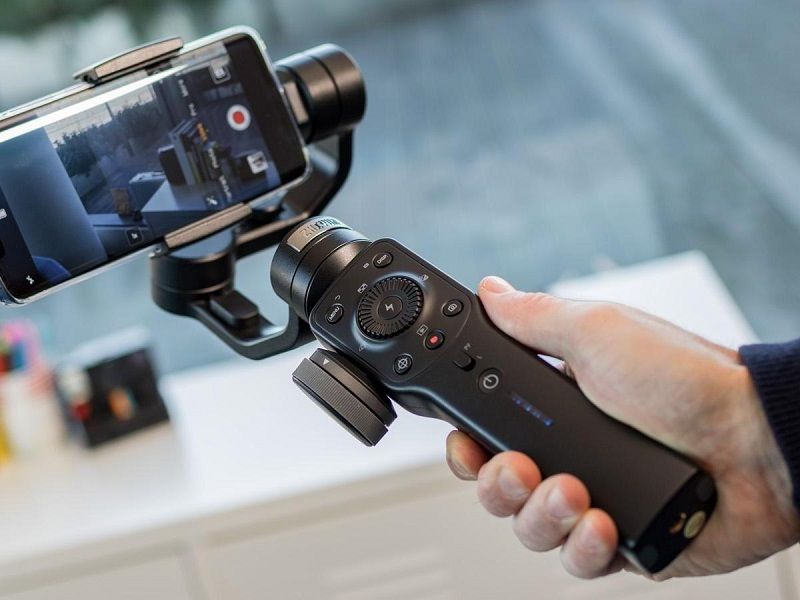 Gimbal chống rung điện thoại Zhiyun Smooth Q4 Bản Combo