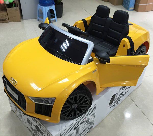 Xe Ô tô điện trẻ em cao cấp Audi R8