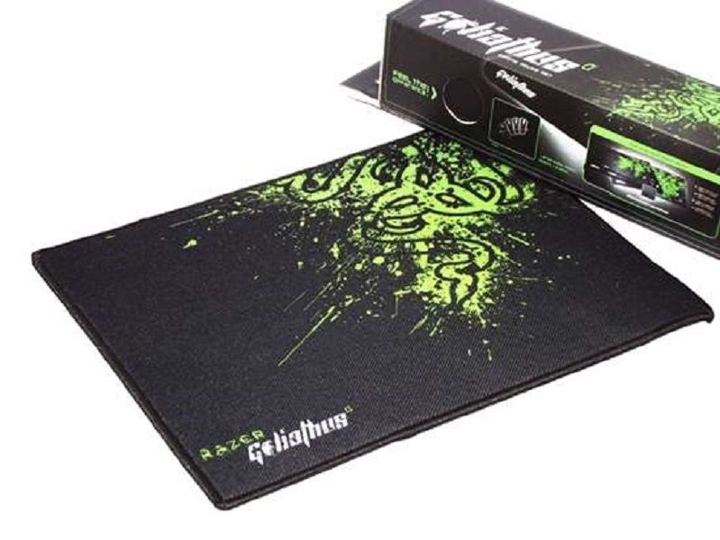 Miếng Lót Chuột Razer Trung 24.5 X 32cm