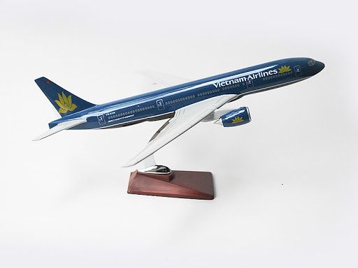 Mô hình Máy bay lắp ghép VietNam Airlines 47cm Boeing B787 có đèn LED