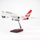 Mô hình Máy bay lắp ghép có đèn Led A380 Qantas 47cm Everfly