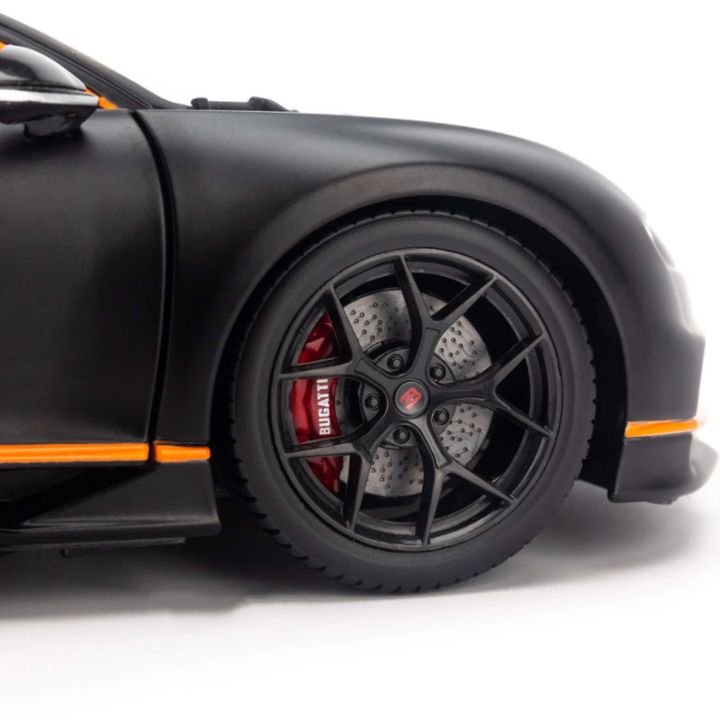 Mô hình Xe Bugatti Chiron 42S Version Bburago 1:18