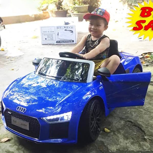 Xe Ô tô điện trẻ em cao cấp Audi R8