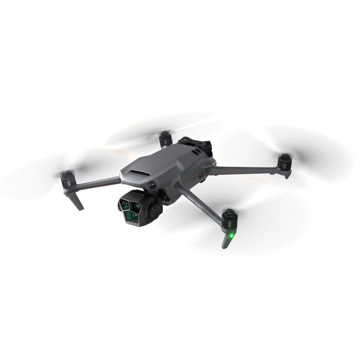 DJI Mavic 3 Pro (+ DJI RC)