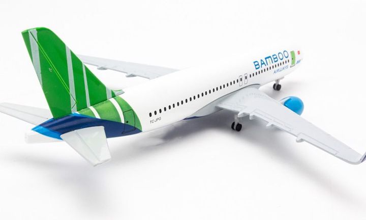 Mô hình Máy bay Bamboo Airway Airbus A320 20cm