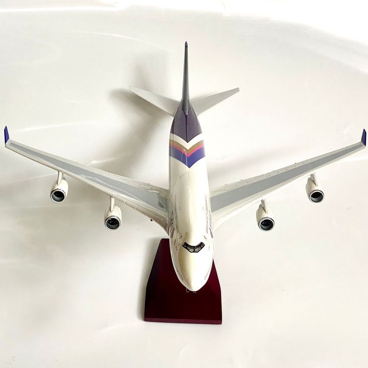 Mô hình Máy bay lắp ghép Thai Airways B747 Có đèn led 47cm