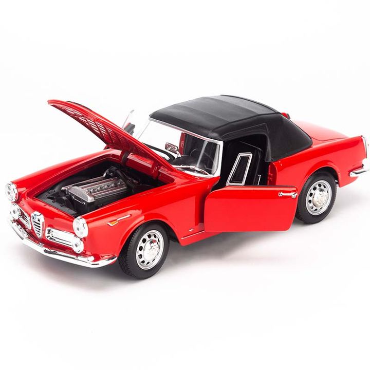 Mô hình Xe Alfa Romeo Spider 1960 1:24