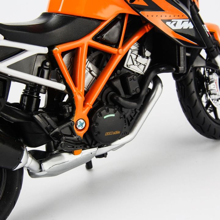 Mô hình Xe mô tô KTM 1290 Super Duke 1:12 Maisto