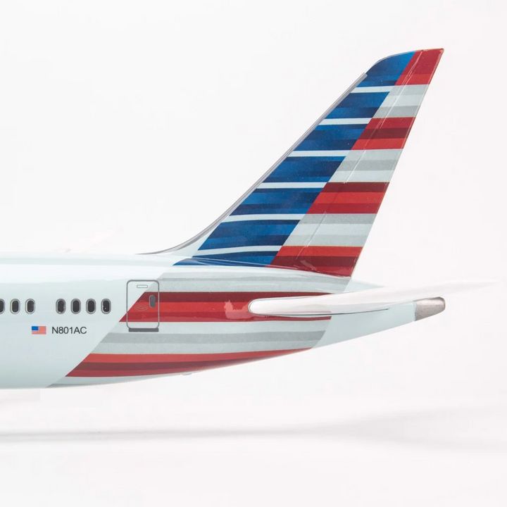 Mô hình máy bay American Airlines Boeing B787 47cm lắp ráp có đèn