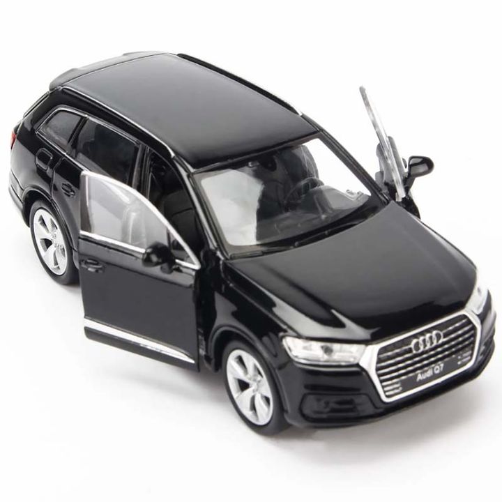 Mô hình Xe Audi Q7 1:36