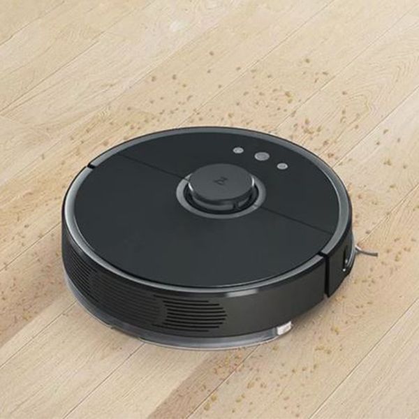 hình ảnh khi robot roborock S55 làm việc