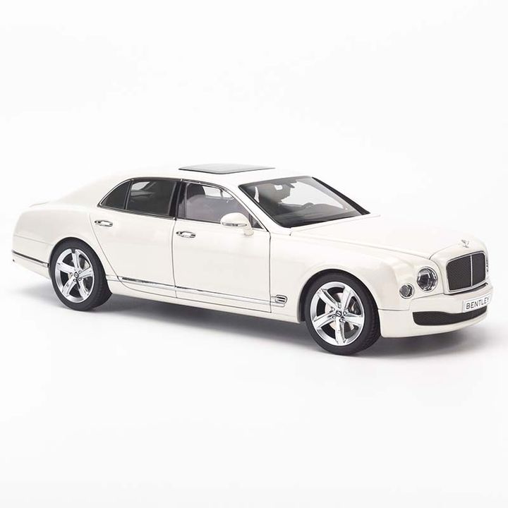 Mô hình Xe Bentley Mulsanne Speed 1:18 White