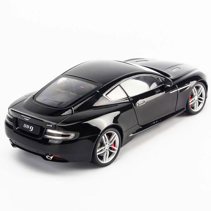 Mô hình Xe Aston Martin DB9 Coupe 1:18