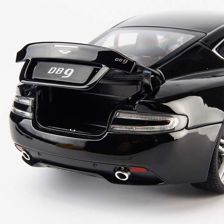 Mô hình Xe Aston Martin DB9 Coupe 1:18