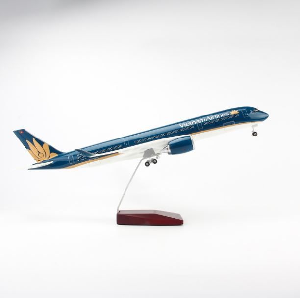 Mô hình Máy bay lắp ghép VietNam Airlines 47cm Boeing B787 có đèn LED