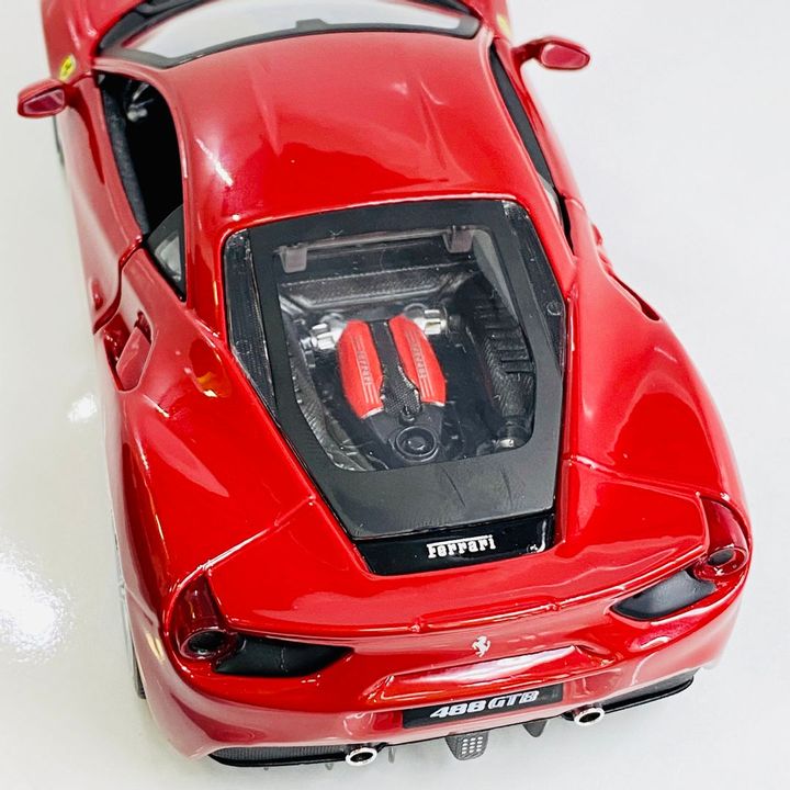 Mô hình siêu xe Ferrari 488 GTB 1:24 Bburago