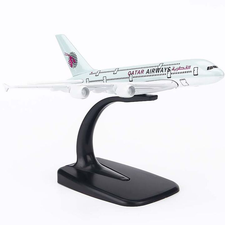 Mô hình máy bay Qatar Airways Airbus A380 (16cm)