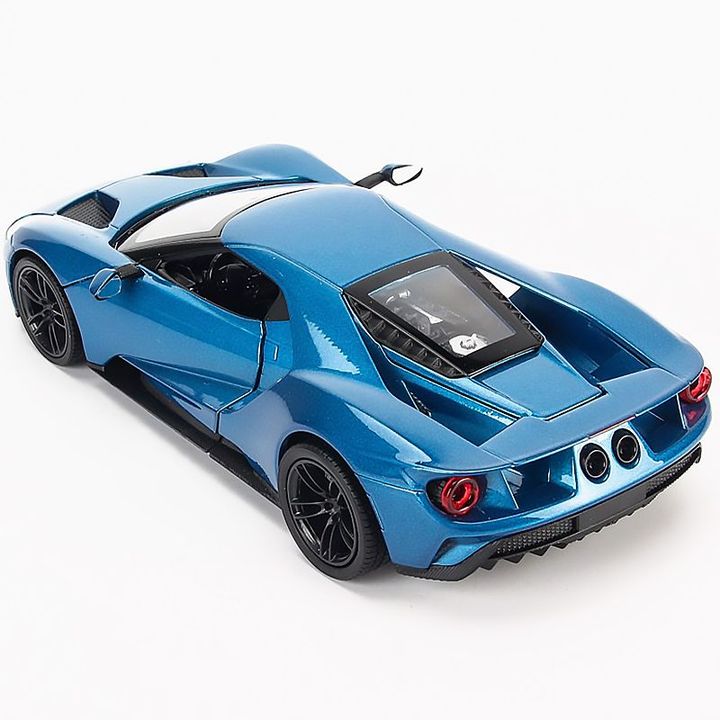 Mô hình Xe Ford GT 2017 1:24 Welly