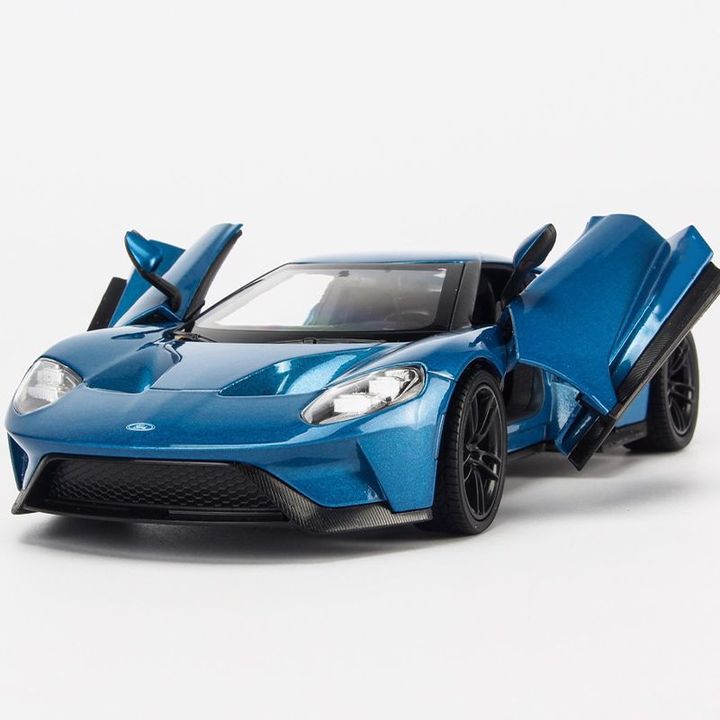 Mô hình Xe Ford GT 2017 1:24 Welly