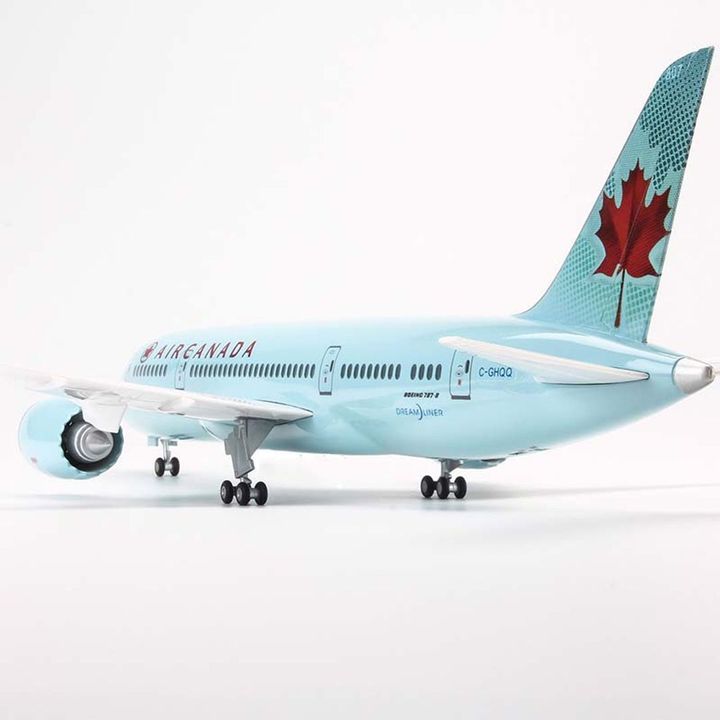 Mô hình máy bay Canada Boeing B787 (47cm) Lắp ghép có đèn Led