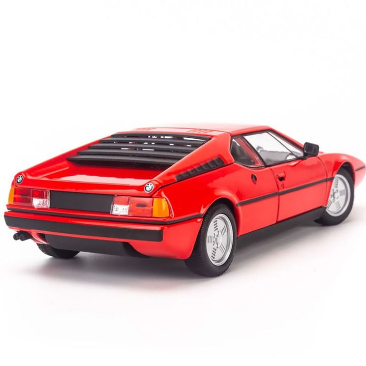 Mô hình Xe BMW M1 1:24